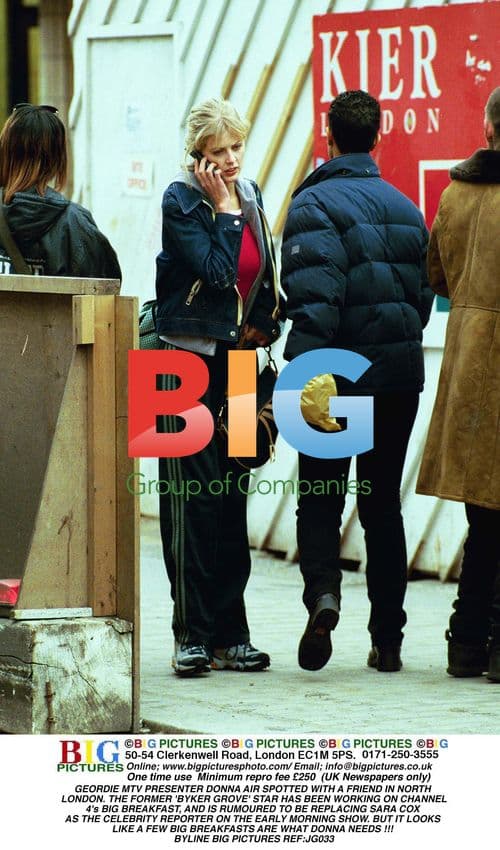 Donna Air Spotted in North London