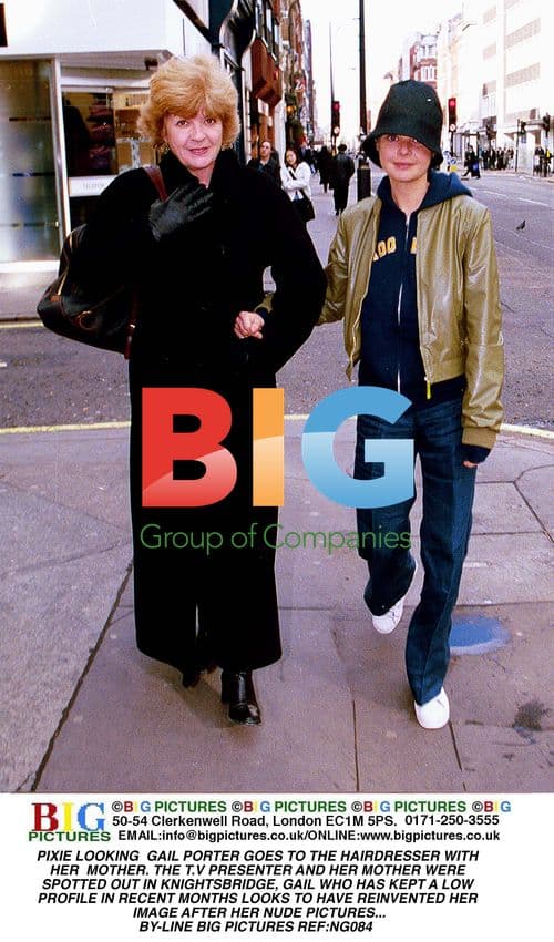 Gail Porter and Mother out in Knightsbridge