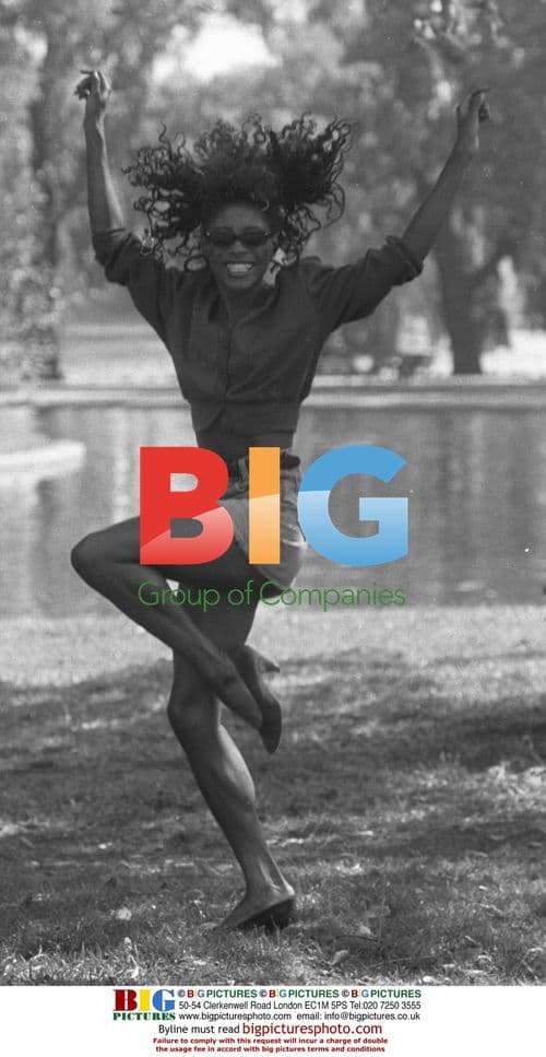 Sinitta in 1980s Black and White