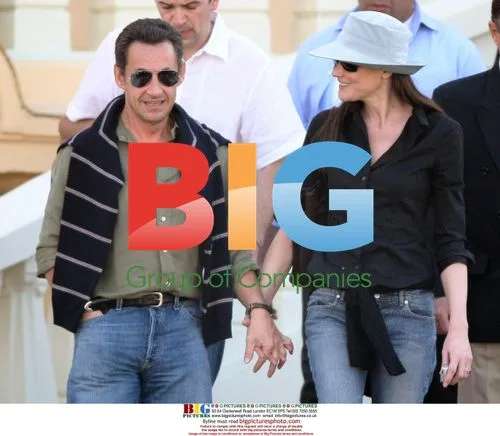 Sarkozy and Bruni Enjoy Egypt Vacation