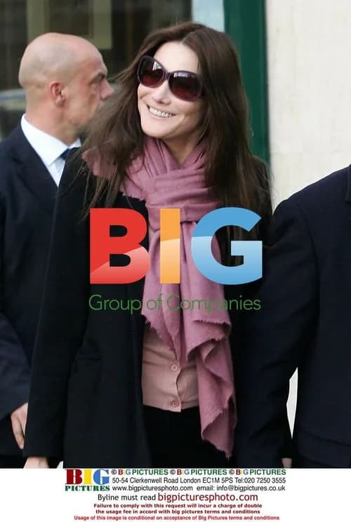 Sarkozy and Bruni reportedly wed in Paris