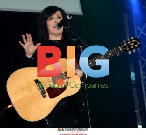 Sharleen Spiterri performs at 2008 Charity Jingle Ball Rock