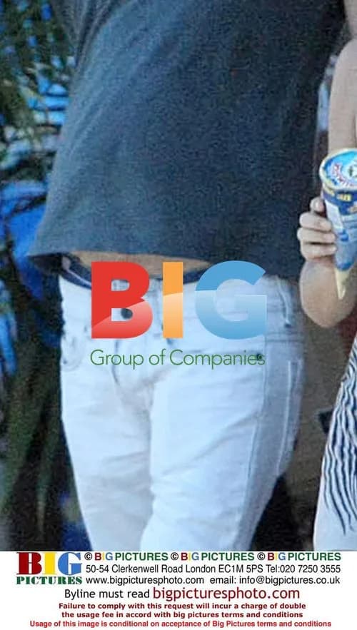 Sienna Miller & Rhys Ifans grab ice cream in Malibu