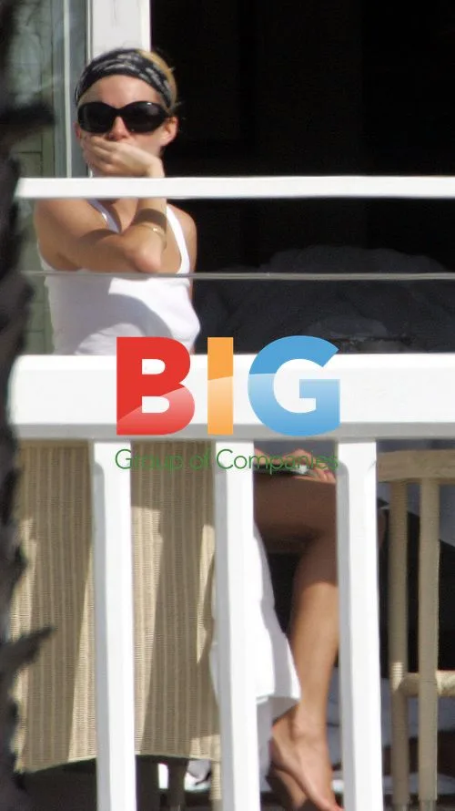 Jude Law and Sienna Miller Spending Time at Santa Monica Hotel