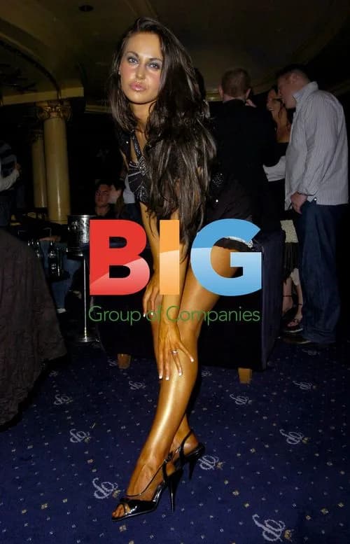 Glamour model Susanne Carlson out in London