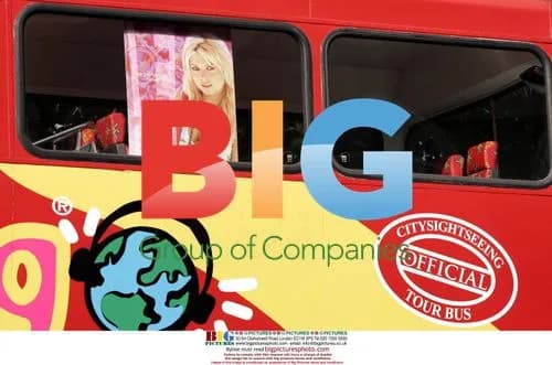 Tara Reid on London Bus Tour
