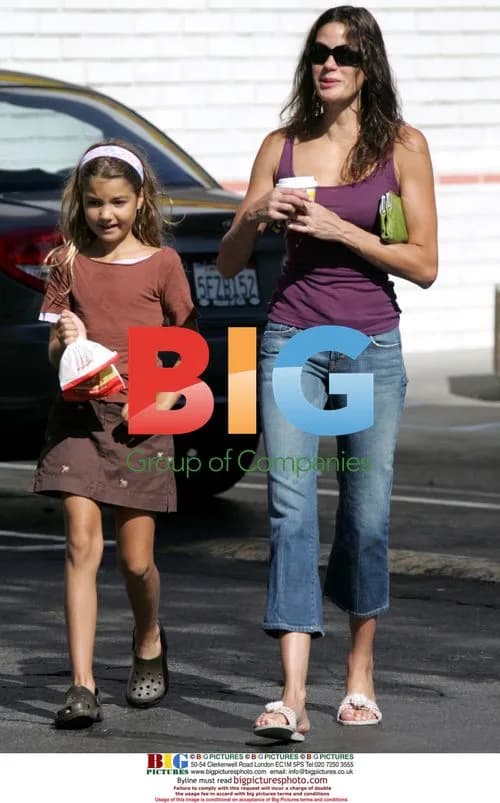 Teri Hatcher and daughter on way to Desperate Housewives set