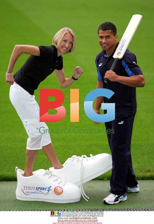 Paula Radcliffe and Jason Robinson at Tesco Sport for Schools