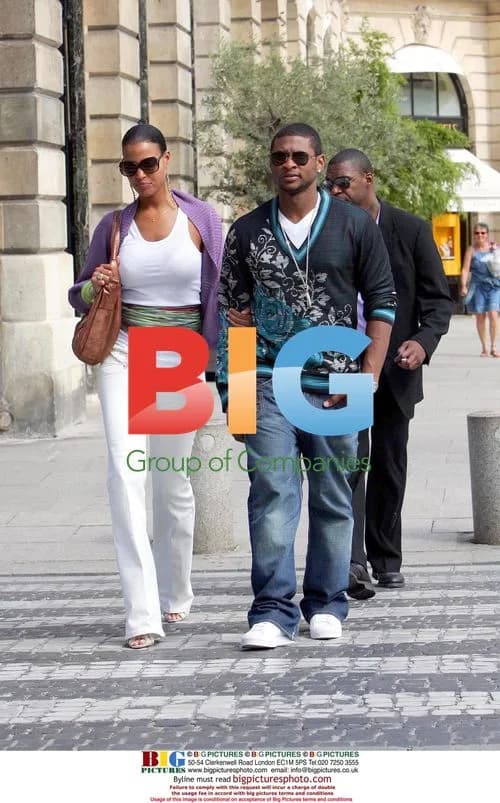 Usher and Girlfriend Shopping in Paris