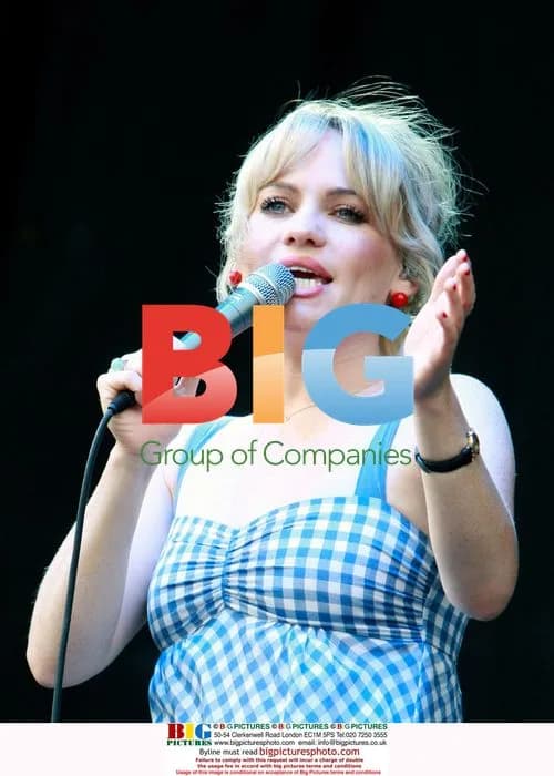 Duffy at V Festival 2008