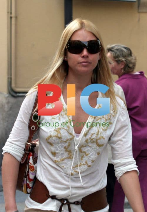 Valeria Mazza Shopping in Milan