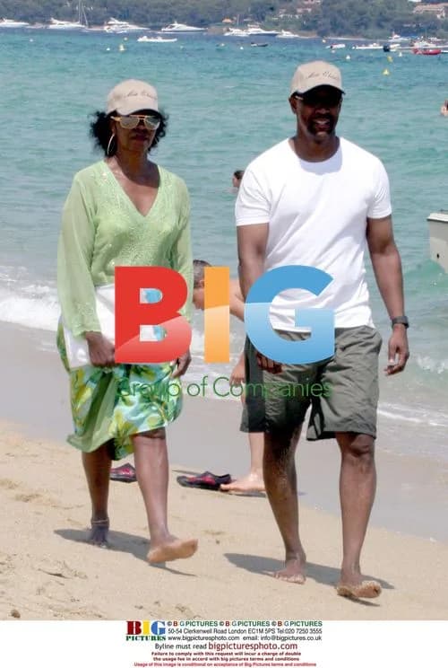 Denzel Washington and wife on Saint Tropez beach