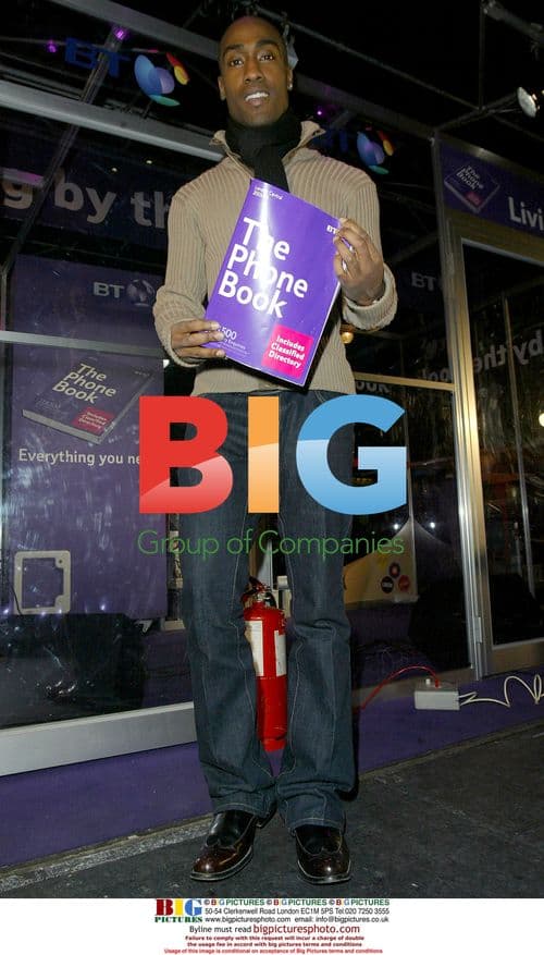 Simon Webbe at "Living by the Book" 2005 Charity Challenge