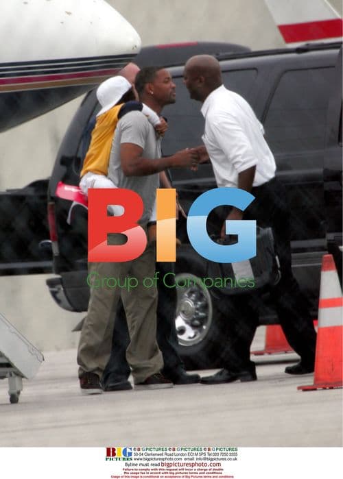 Will Smith and family board private jet