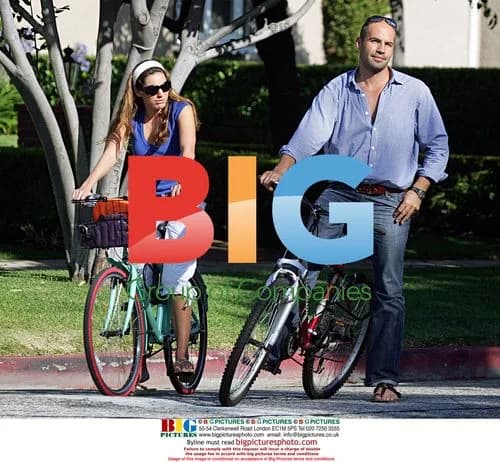 Kelly Brook and Billy Zane bike ride in LA