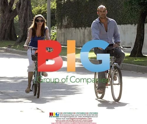 Kelly Brook and Billy Zane bike ride in LA