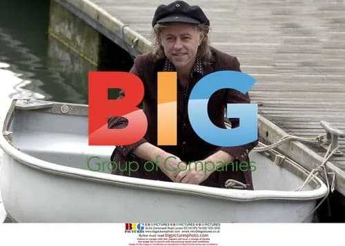Sir Bob Geldof and Dame Ellen McArthur lead Live 8 boat protest