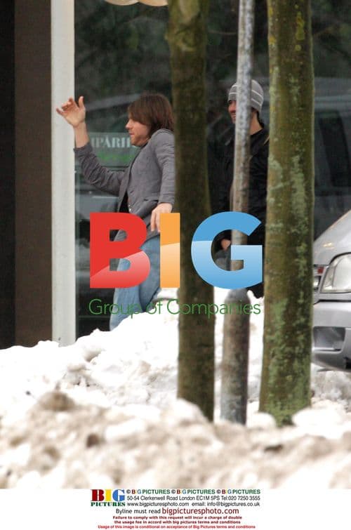 Brian McFadden and Delta Goodrem out in Aarhus