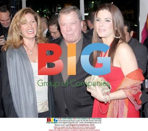 Sandra Bullock & William Shatner at 'Miss Congeniality 2' Premiere