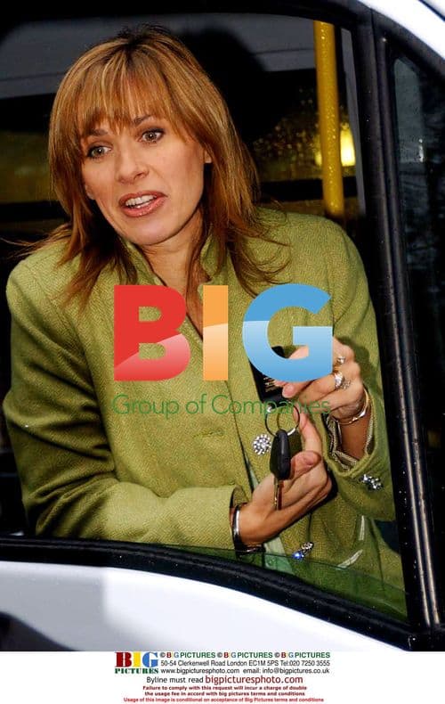 Carol Smilie Helps Launch Bus for Special Needs Children in Glasgow