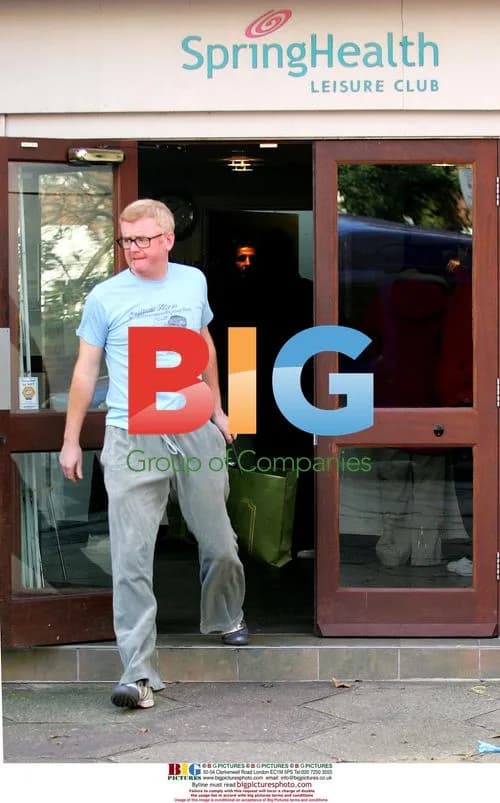 Chris Evans goes to the gym
