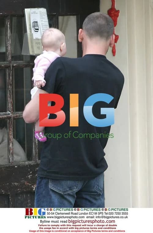 Christopher Eccleston and family