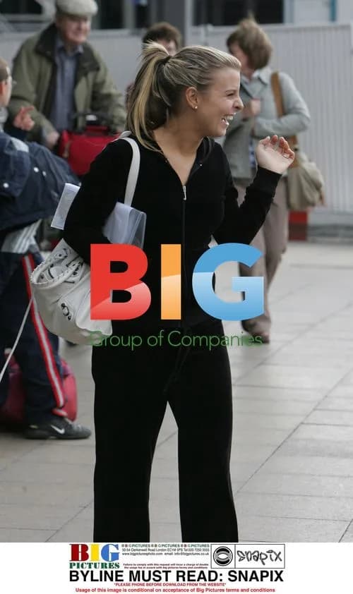 Coleen McLoughlin Returns to Manchester Airport