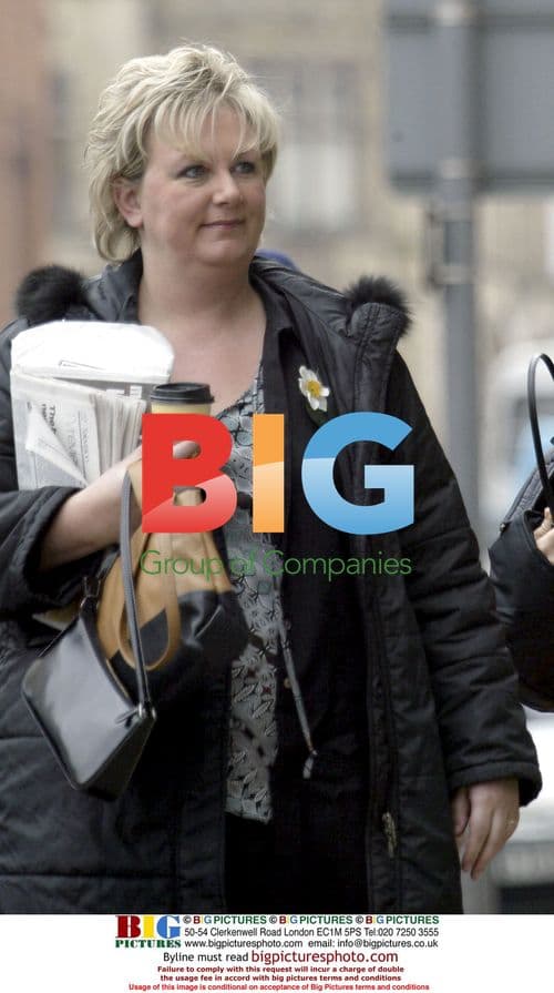 Corrie stars at Ken and Dedrie Barlow's wedding