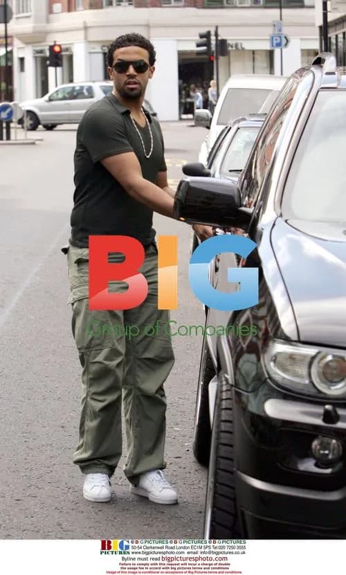 Craig David shopping with mystery woman
