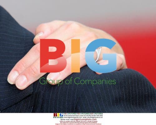 Tom Cruise and Katie Holmes at War of the Worlds premiere