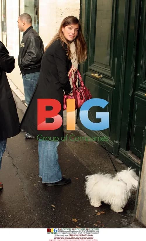 Ronaldo's fiancee Daniela Cicarelli shopping in Paris