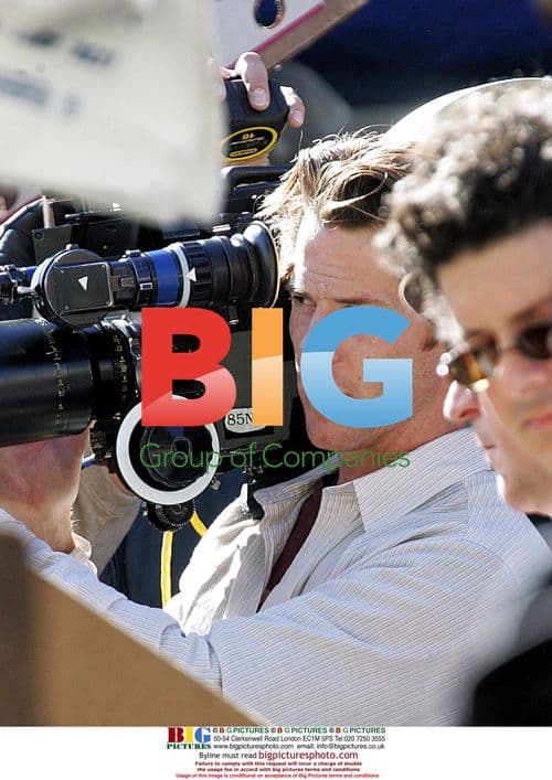 Jennifer Aniston on 'Friends With Money' Set