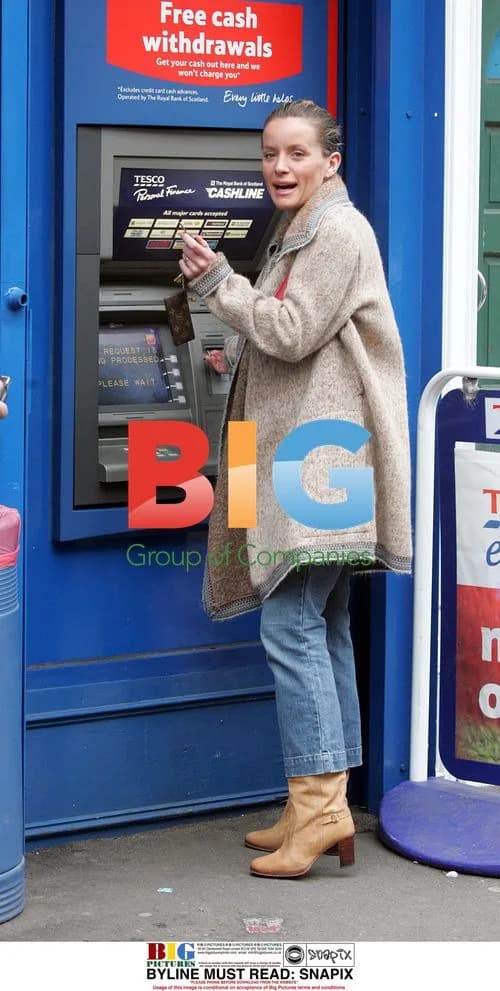 Davinia Murphy Grabs Cash in London