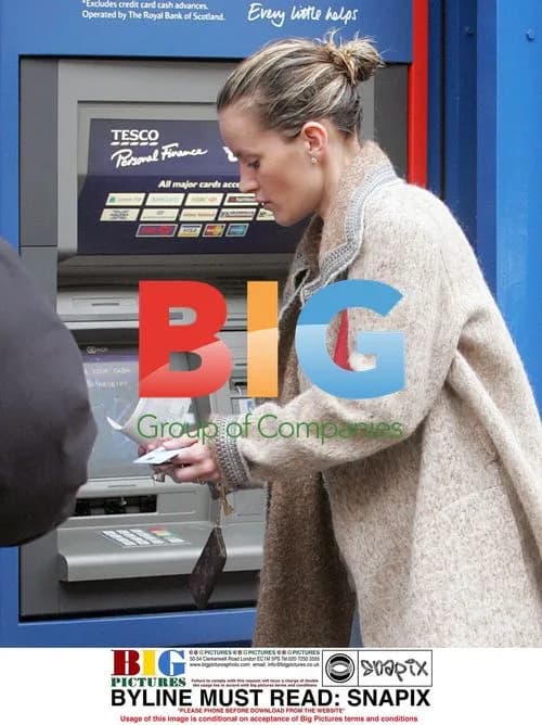 Davinia Murphy Grabs Cash in London