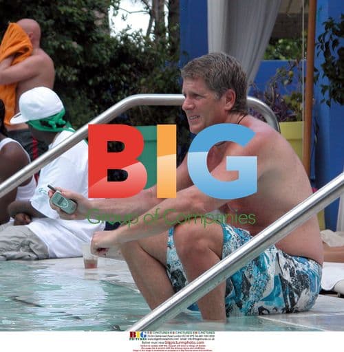 Donnie Deutsch enjoys pool weekend in Miami