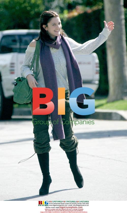 Drew Barrymore Shopping on Sunset Blvd