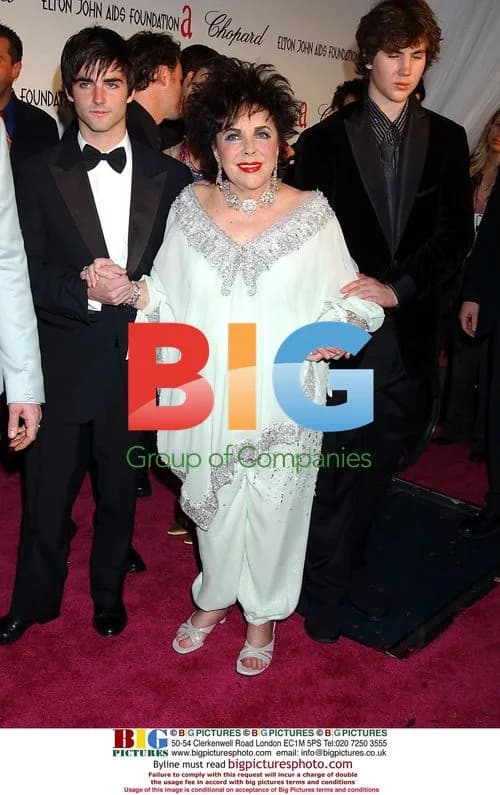 ELIZABETH TAYLOR at Elton John InStyle Oscar Party