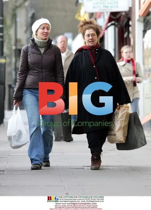 Emma Thompson shopping in London