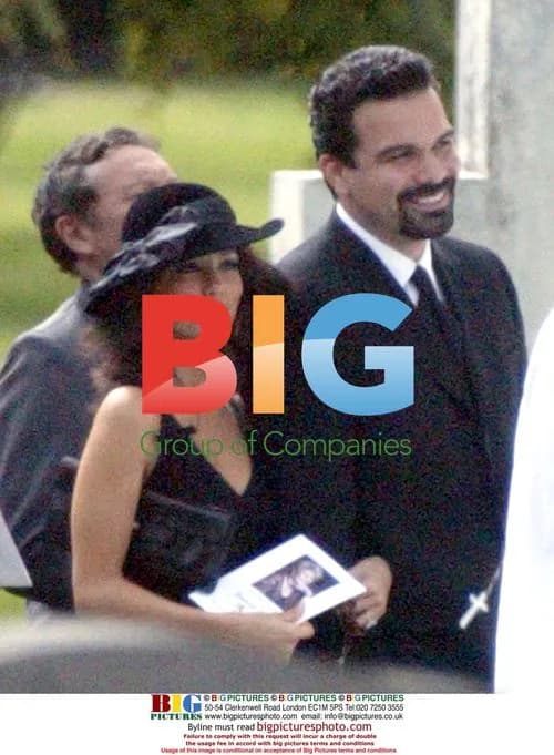 Eva Longoria and Desperate Housewives at Funeral