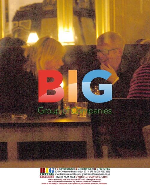 Chris Evans and DJ Zoe Ball enjoy pub night