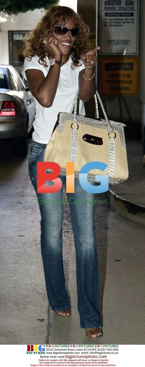 Eve Goes Shopping in Beverly Hills