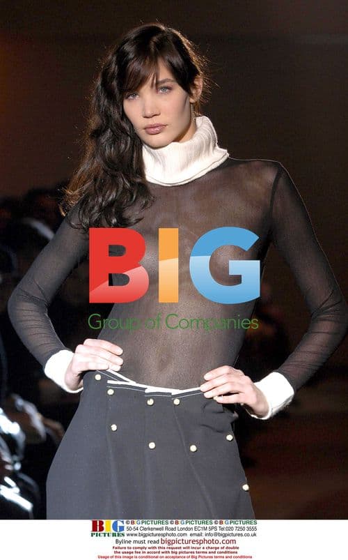 Roberto Musso Fall/Winter 2005/06 Fashion Show