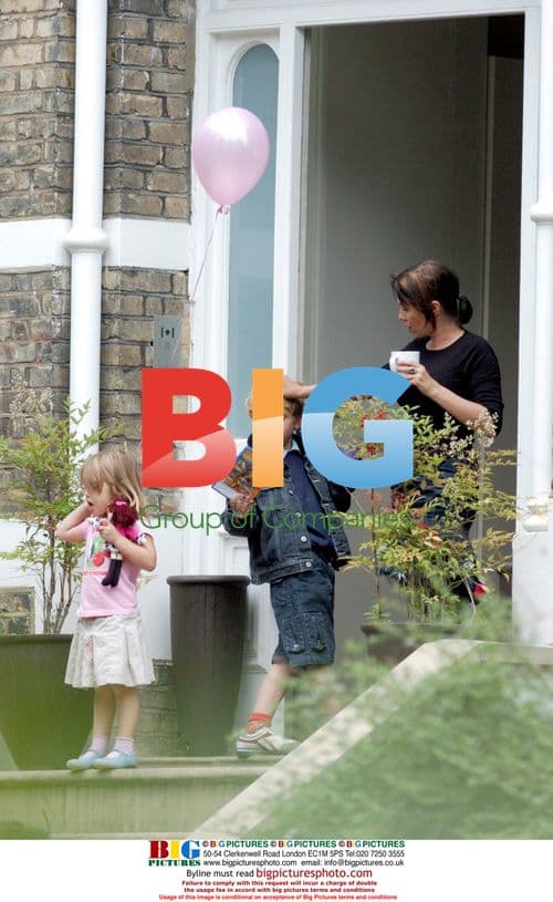 Jude Law Picks Up Kids From Sadie Frost