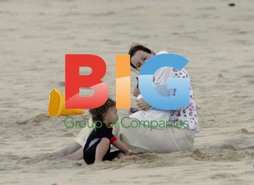 Geena Davis and Family in Cabo