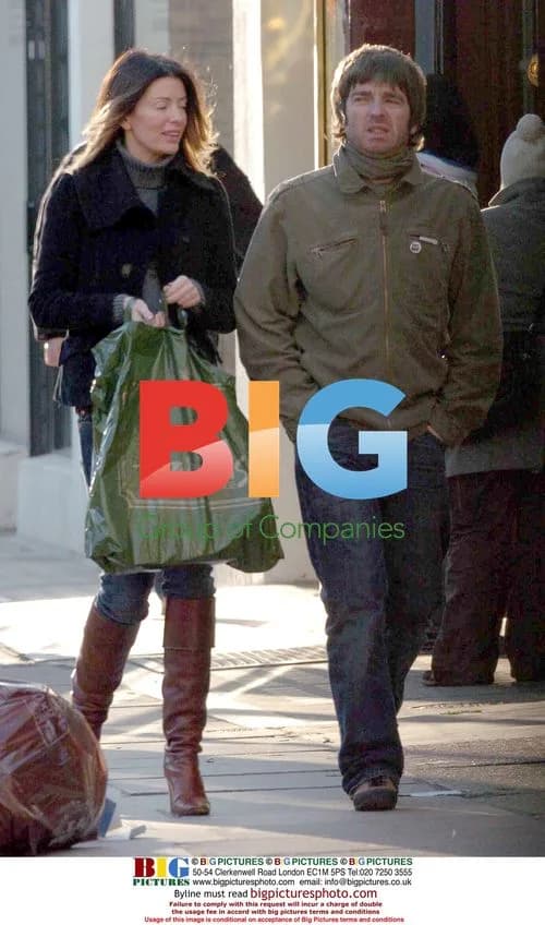 Oasis Rocker Noel Gallagher and Girlfriend Sara Macdonald Shopping