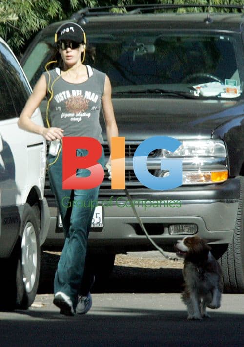 Teri Hatcher Jogs Near Home