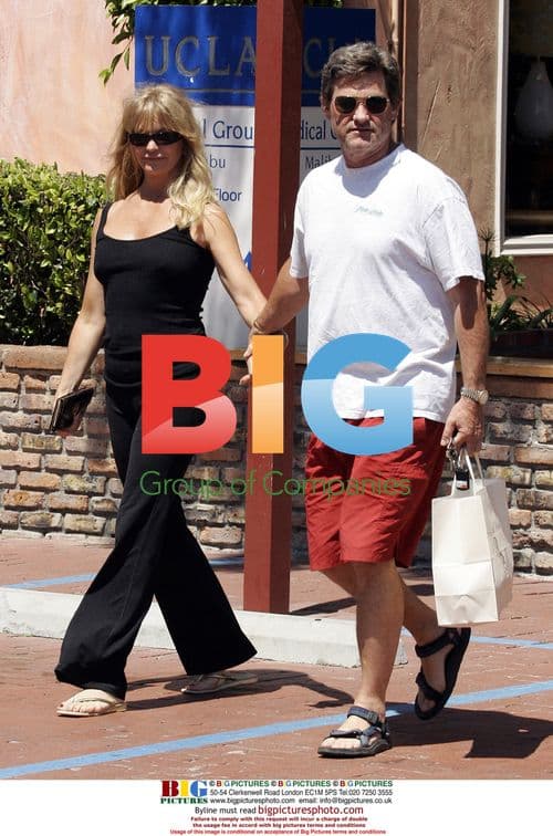 Goldie Hawn and Kurt Russell Shopping in Malibu
