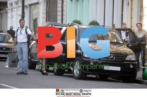 Heather Mills and Beatrice Shopping in London