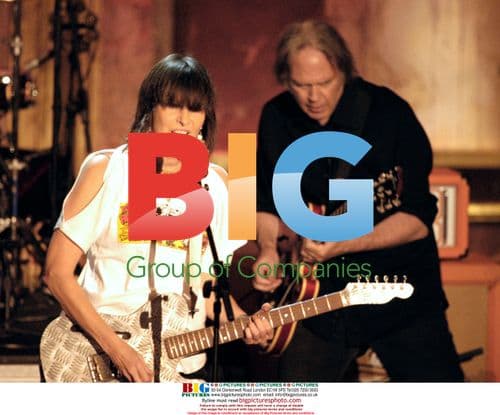 Chryssie Hynde and Neil Young perform at Rock Hall Induction