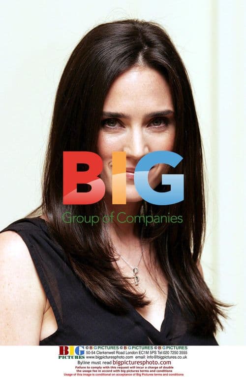 Jennifer Connelly at 'Dark Water' photocall in Rome